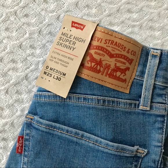 Levi's Denim - NWT Levi’s Mile High Super Skinny Jeans - MathClub